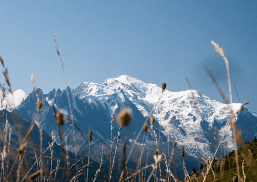 Explorer le massif du Mont-Blanc en trek ou faire l'ascension du Mont-Blanc